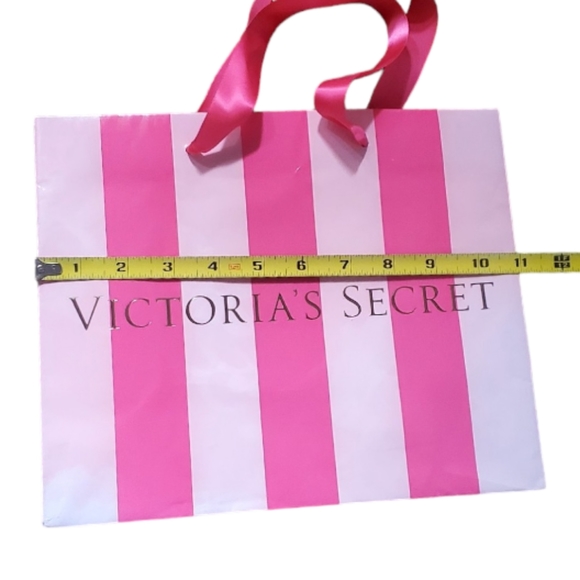 Victoria's Secret Gift/Shopping Bags Set of Three - Picture 6 of 9